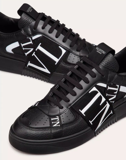 Valentino Garavani Low-Top Calfskin VL7N Sneakers With Bands